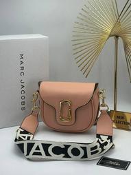 MARC JACOBS