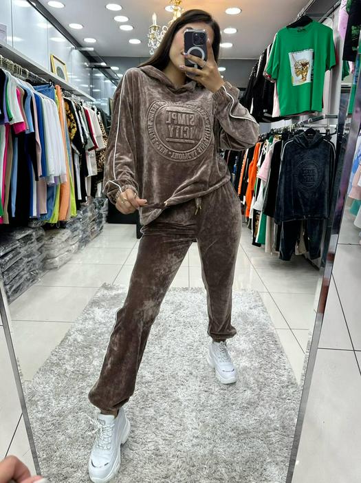 Женские спорт костюмы