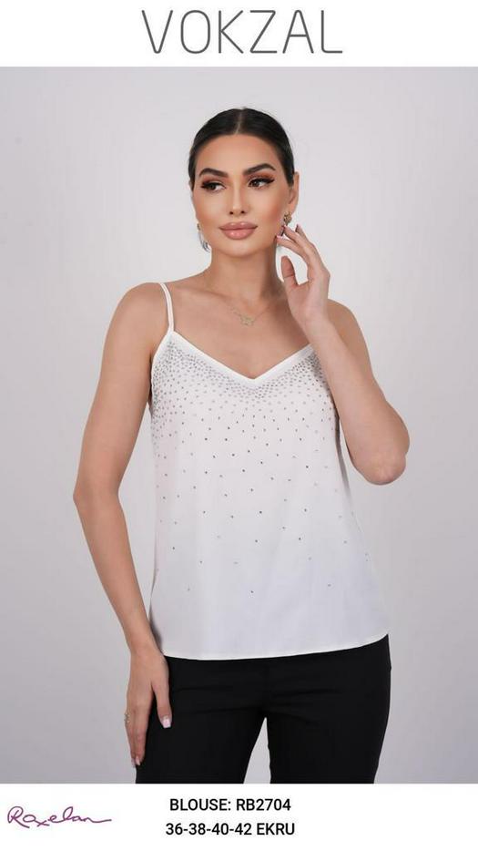 sleeveless T-shirt