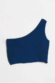 Sleeveless T-shirts