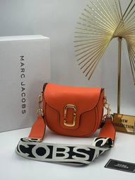 MARC JACOBS