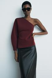 ASYMMETRIC KNIT TOP