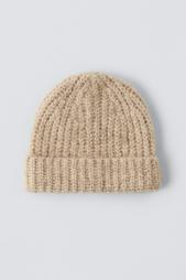 KNIT BEANIE