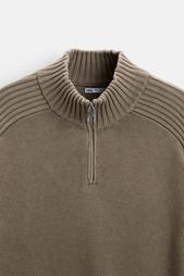 HIGH NECK QUARTER-ZIP SWEATER