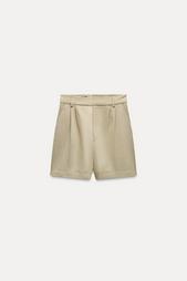 HIGH-WAIST PLEATED BERMUDA SHORTS