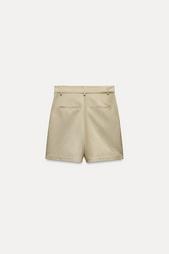 HIGH-WAIST PLEATED BERMUDA SHORTS