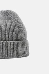 KNITTED BEANIE WITH WOOL