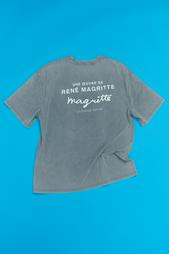 RENÉ MAGRITTE PRINT T-SHIRT