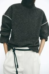 SWEATER WITH CONTRASTING PIPING