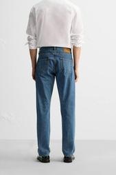 STRAIGHT-LEG JEANS