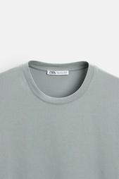 BASIC SLIM FIT T-SHIRT