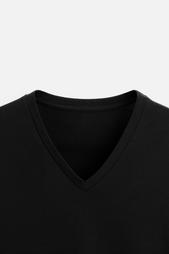 BASIC V-NECK T-SHIRT