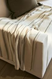 MULTIPURPOSE STRIPED THROW