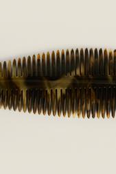 FISH COMB